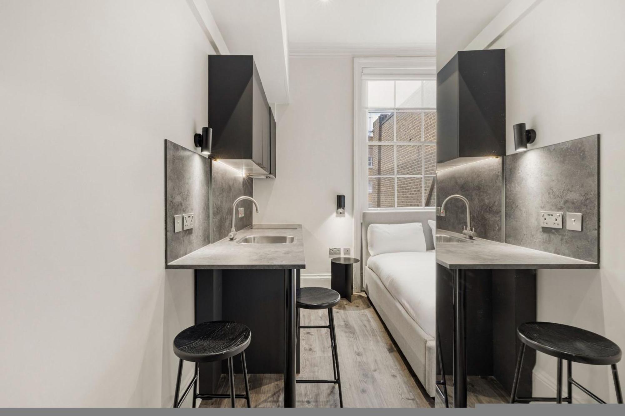 Appartamento Modern At Inverness Terrace Londra